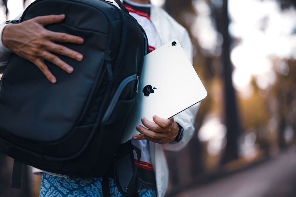 Carry-On Backpacks International Travel: 5 Carry-On Backpacks for International Travel: Osprey vs. Nomatic vs. Tortuga