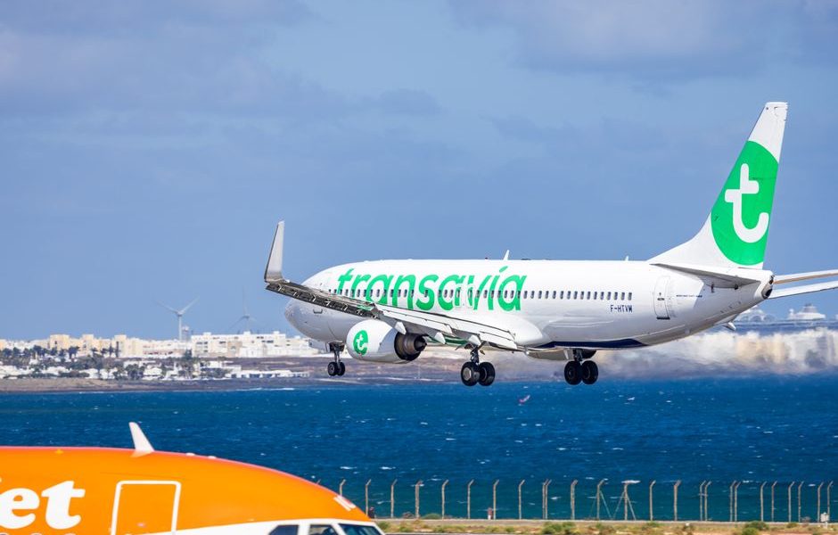 Easter Holiday Booking Tips for Flights, Trains and Ferries