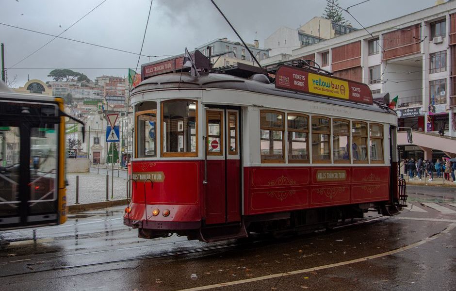 Eco-Friendly Hostels Lisbon Under : Eco-Friendly Hostels in Lisbon: 6 Under That Actually Deliver Eco-Friendly Hostels Lisbon Under : Eco-Friendly Hostels in Lisbon: 6 Under That Actually Deliver