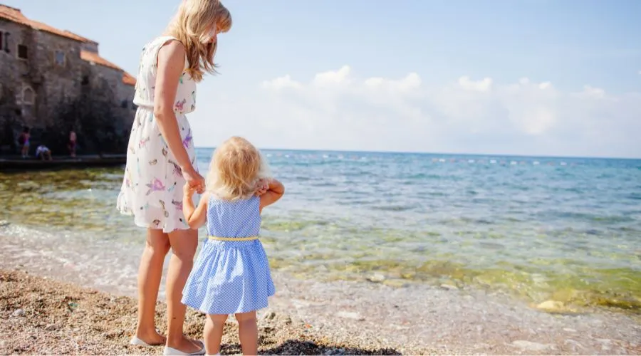 Coastal Escapes: Vacation Bliss for Mums and Little Ones