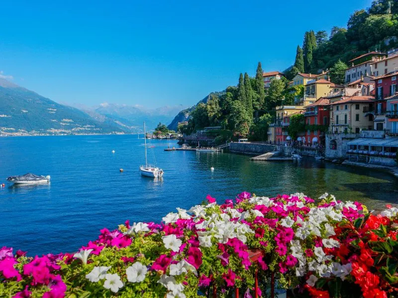 Exploring the Charms of Lake Como: 5 Unforgettable Experiences