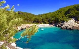 The top 6 Spanish islands for holidaymakers