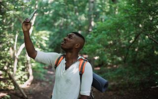 Safety Apps Solo Travelers 2026: 8 Safety Apps Solo Travelers Actually Need (2026 Review)
