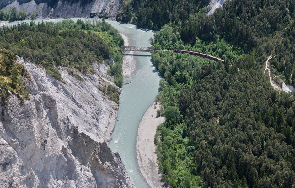 Summer in the Swiss Alps: 2026 SBB Route Guide Summer in the Swiss Alps: 2026 SBB Route Guide